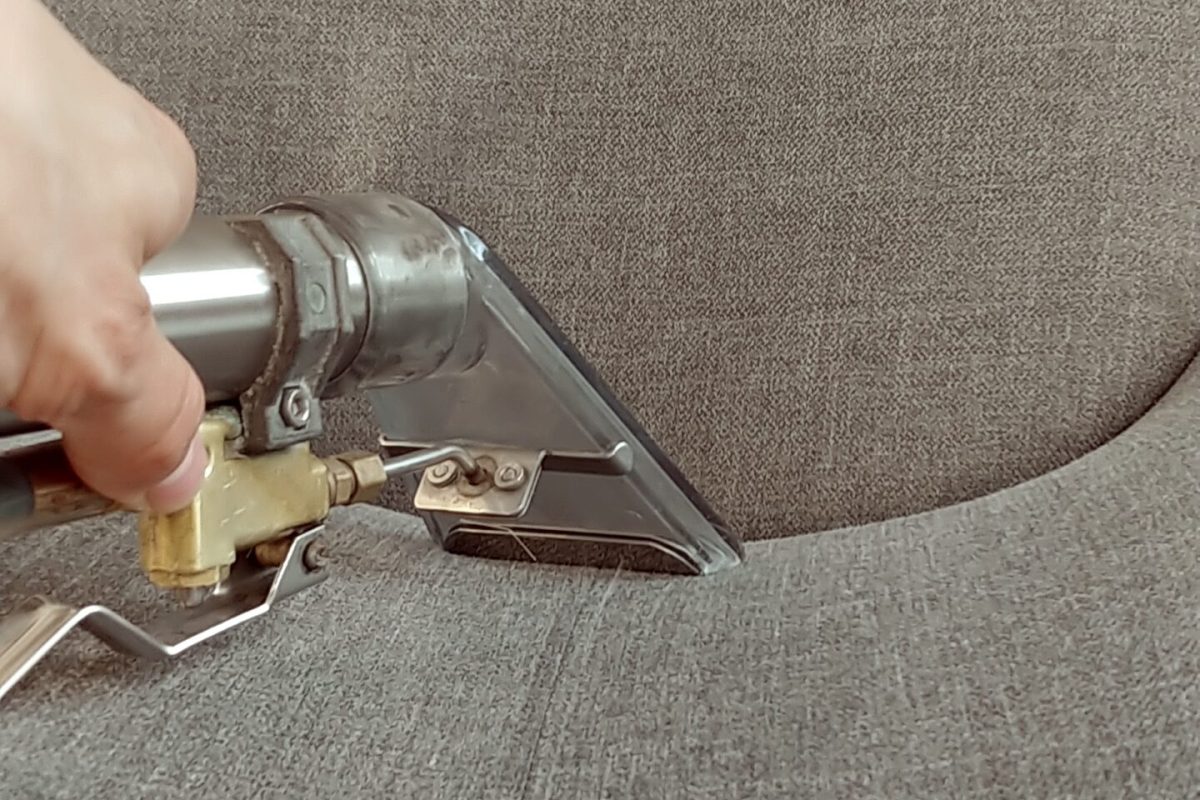 czyszczenie kanapy Warszawa - czystastrefa.eu